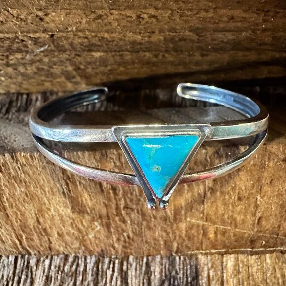 Native American Hanale Cuff Bracelet with Turquoise - Authentic Sterling Silver - Picture 1 of 11